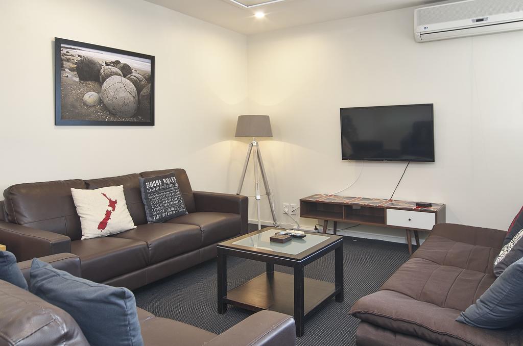 Riccarton Loft - Christchurch Holiday Homes Buitenkant foto